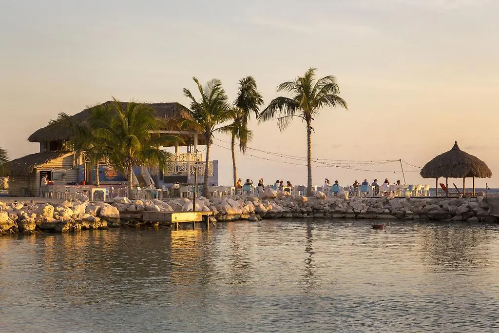 Blue Bay Lodges Willemstad 4*,