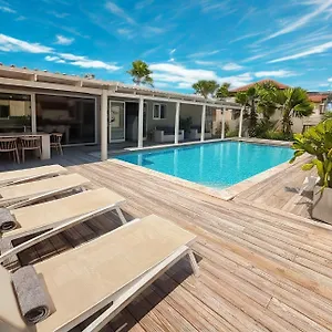 Bed & Breakfast Boutique & Jt Curacao, Willemstad